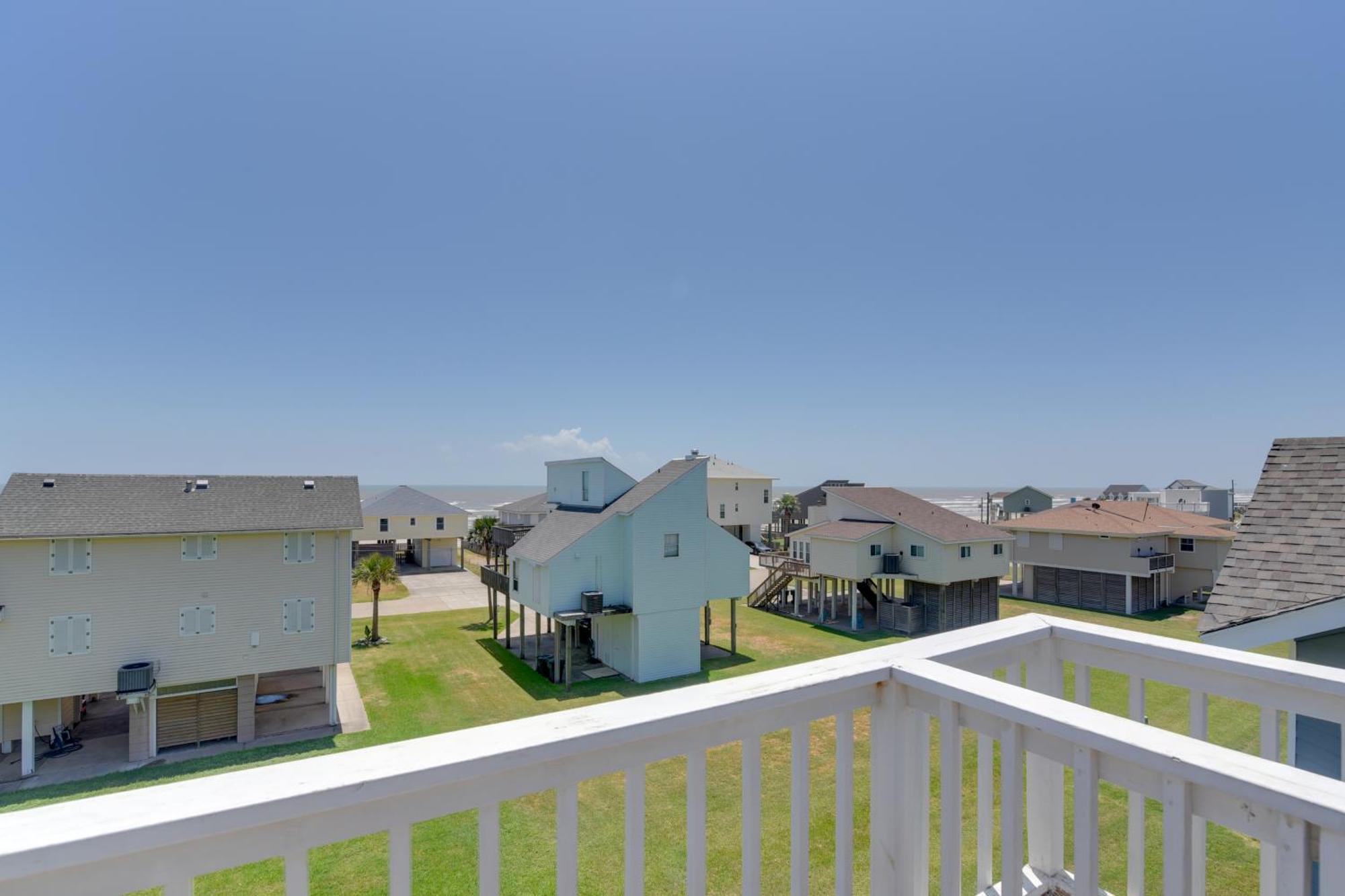 Galveston Townhome With Balconies Walk To Beach! Exterior foto