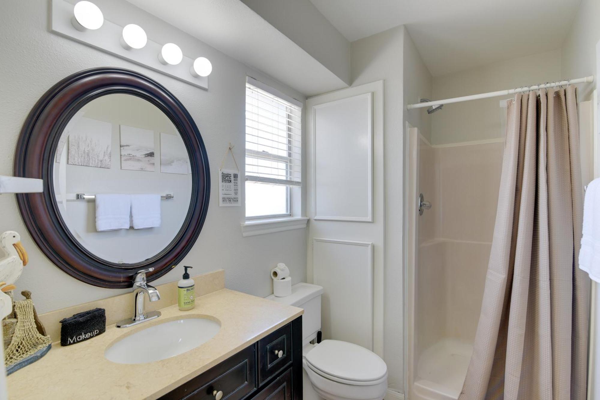 Galveston Townhome With Balconies Walk To Beach! Exterior foto